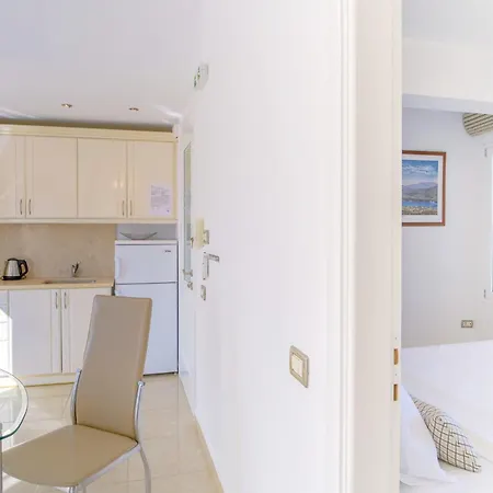 Archontariki Luxury Collection In Village Lakithra