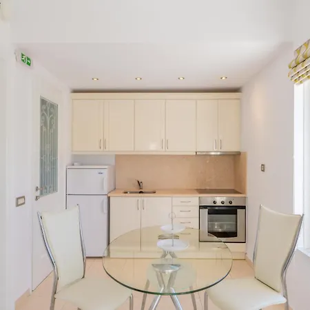 Archontariki Luxury Collection In Village Lakithra