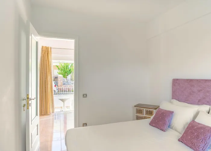 Archontariki Suites & Apartments * Λακήθρα