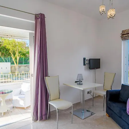 Archontariki Luxury Collection In Village Lakíthra